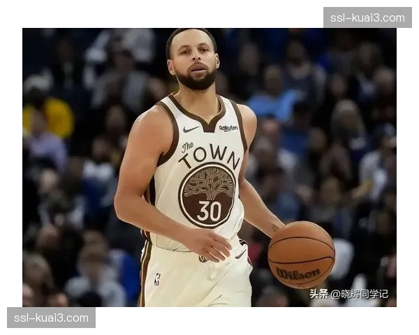 库里膝盖伤情反复,勇士季后赛前景蒙上阴影 库里膝盖伤情反复,勇士季后赛前景蒙上阴影