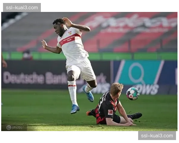 观点：VAR判定斯图加特绝杀球有效，再次引发划线精度讨论